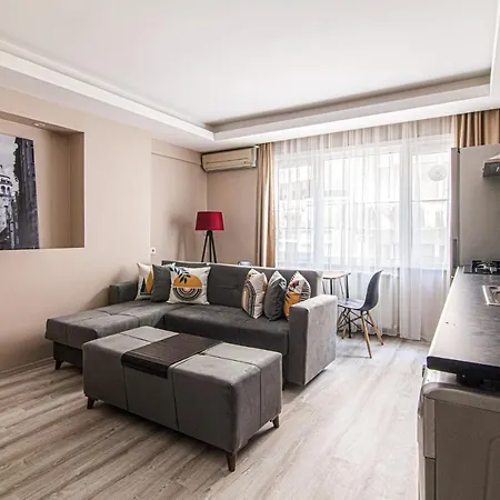 Apartment Flat Near Taksim Square With Balcony *