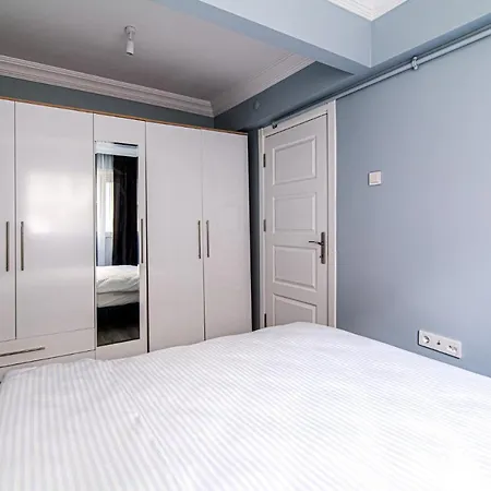 Flat Near Taksim Square With Balcony *