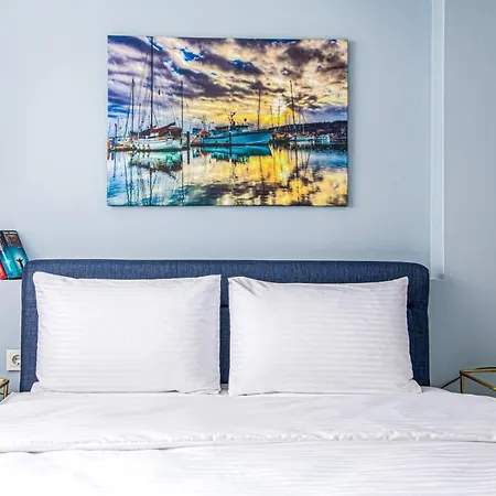 Flat Near Taksim Square With Balcony