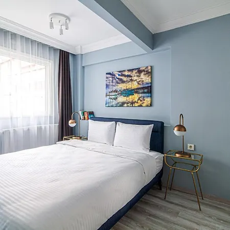 Flat Near Taksim Square With Balcony *